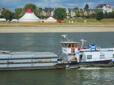 Auf dem Rhein